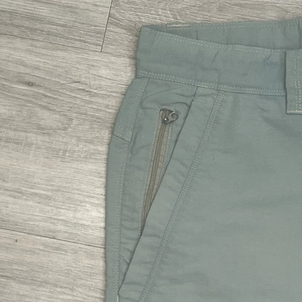 The North Face Shorts Mens 40‎ Mint Green Cargo Flat Front Outdoor Hike *Read*